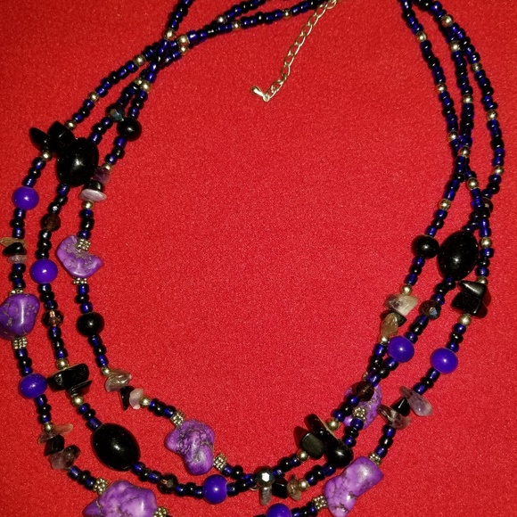 Necklace - Picture 1 of 2